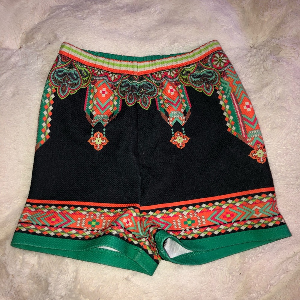 High Waisted Patterned Shorts - image 1